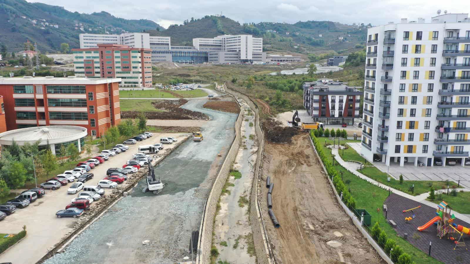 ORDU ŞEHİR HASTANESİNİN YOLUNU BÜYÜKŞEHİR YAPIYOR (8)