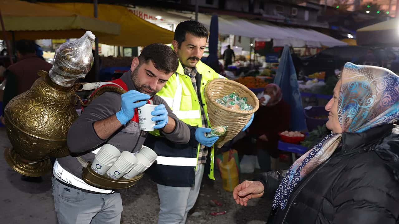 Çarşamba Pazarı Esnafının Çorbaları Büyükşehirden