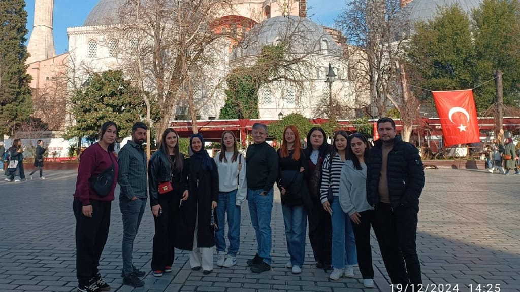 Ünye Kız Meslek Lisesi Öğrencilerinden İstanbul’da Sektör Gezisi ve Madalya Başarısı