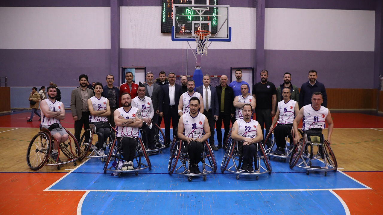 Ordu Büyükşehir Belediye Spor Tekerlekli Sandalye Basketbol Takımı Galibiyetle Güldü