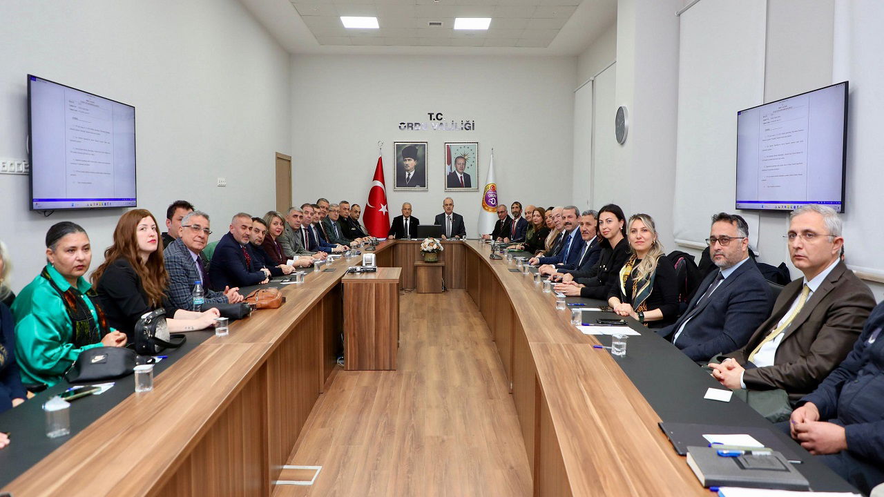 İl Hayvanları Koruma Kurulu Toplantısı, Vali Erol’un Başkanlığında Yapıldı