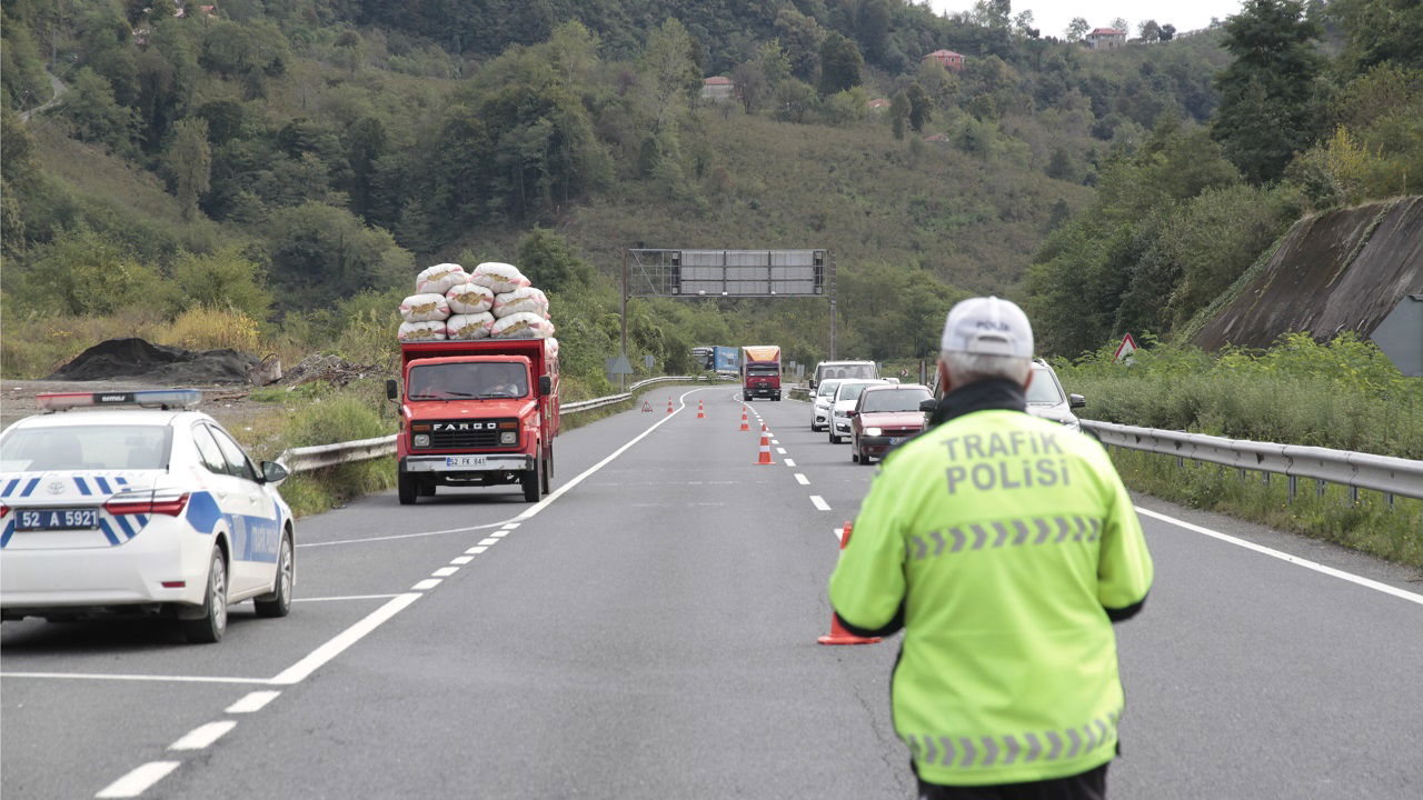 Trafik Denetimlerinde Sıkı Kontrol: 39 Yaralamalı Kaza ve 1.983 İşlem