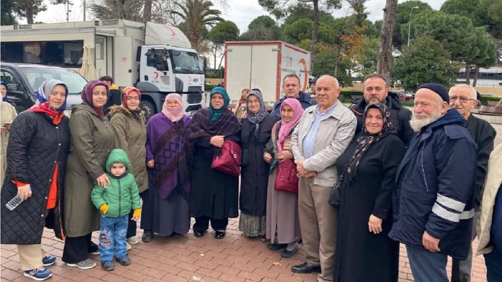 Ünye’den İlk Umre Kafilesi Dualarla Uğurlandı